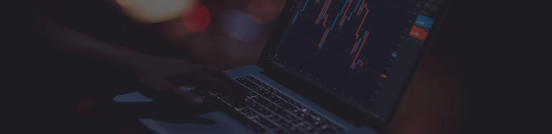 一方面,外汇在网上交易。On the one hand, foreign exchange is traded online.